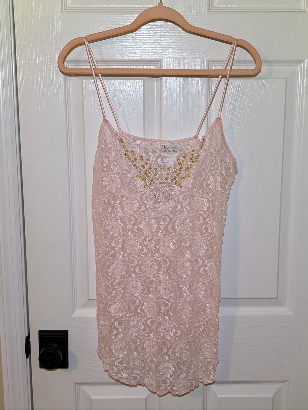 Intimate Moods Delicate Pink Lace Negligee with Sequin & Pearl Neckline. Sz Lg